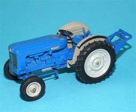 Britains Farm Fordson Super Major Tractor England Boonsart