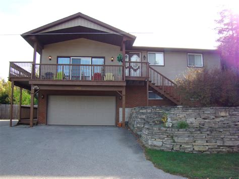 803 Second Avenue South, Sauble Beach - Sauble Beach Cottage Rentals