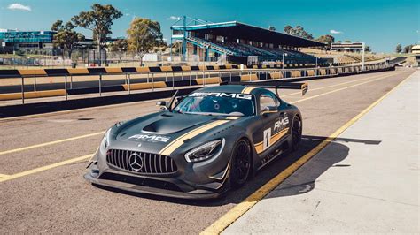 Mercedes-AMG GT3 Review:: Track test - Drive