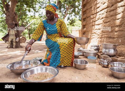 Cuisine Rurale Cuisine Africaine Banque De Photographies Et Dimages à Haute Résolution Alamy