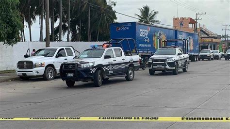 Asesinato En Minatitlán Desconocidos Acribillan A Hombre En La Calle La Silla Rota