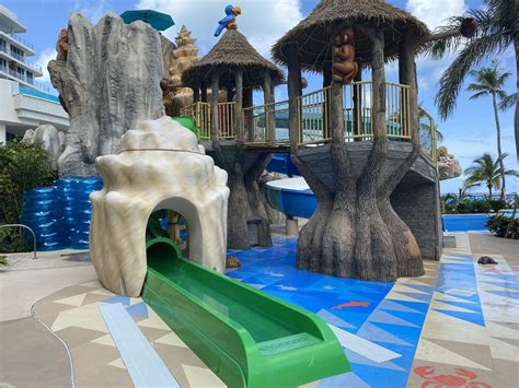 Margaritaville Beach Resort Fins Up Waterpark — Life Floor