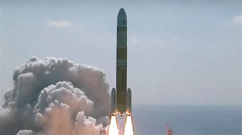 Japan's new H3 rocket fails 1st test flight, satellite lost | Space