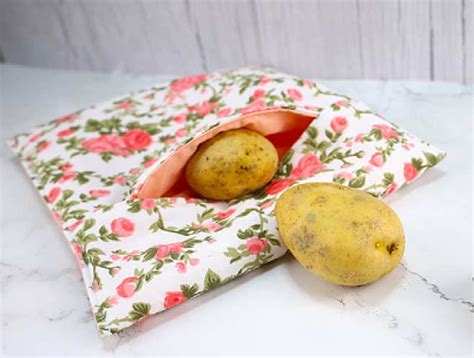 Make Quick Baked Potatoes With A Microwave Potato Bag Quilting Digest