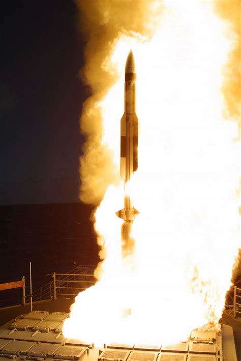 Us Navy Uses Raytheons Sm 6 To Destroy Ballistic Missile Target For