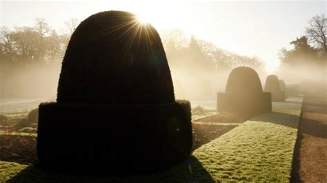 The Best Winter Gardens: Sissinghurst Castle Garden & More - The Royal ...