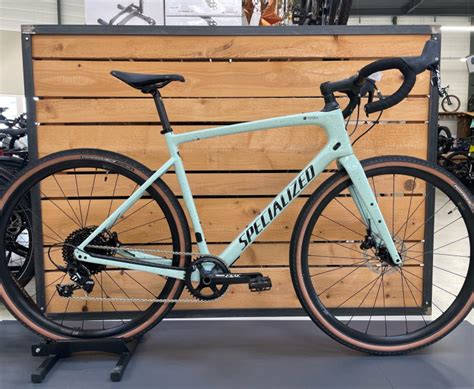 Ridden And Reviewed Specialized Diverge Elite B T Ch Xanh