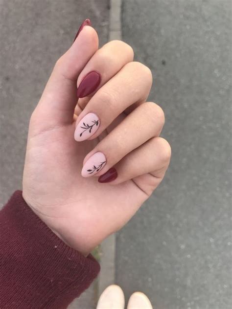 10 Diseños de uñas aesthetic para combinar con looks casuales