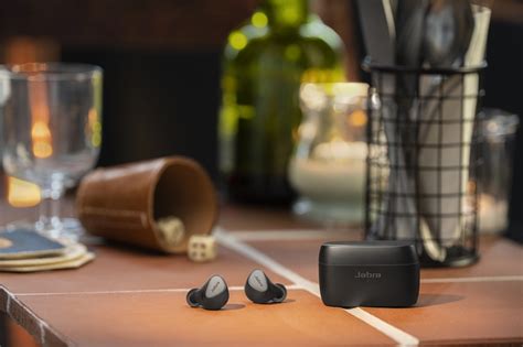 Jabra Elite 5 True Wireless hörlurar svart titan Power se