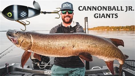 TOPWATER SMACKDOWN 2 GIANT NORTHERN WI MUSKIES YouTube