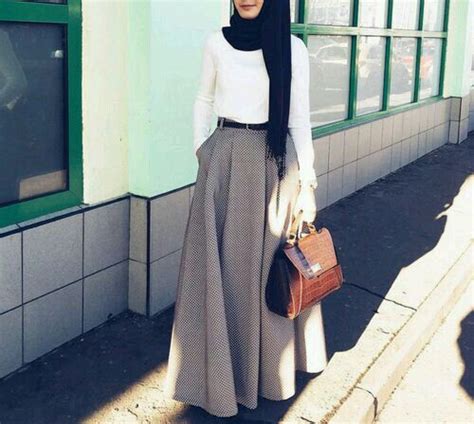 Pin By Hydrangea Aurora On Her Styles Hijab Fashion Hijab Fashion