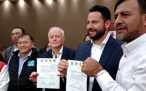 PAN PRI PRD y Nueva Alianza oficializan coalición para gubernatura