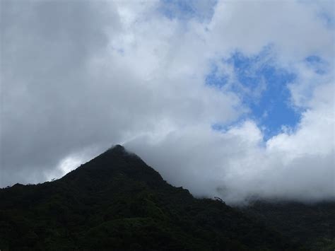 Du fond de la vallée Tahiti DSC03938 L humoureuse Flickr