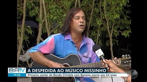 Amigos E Familiares Se Despedem De Missinho Ex Vocalista Da Banda