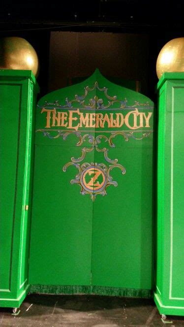 Gates To The Emerald City From Treehouse Theaters Wizard Of Oz Ype