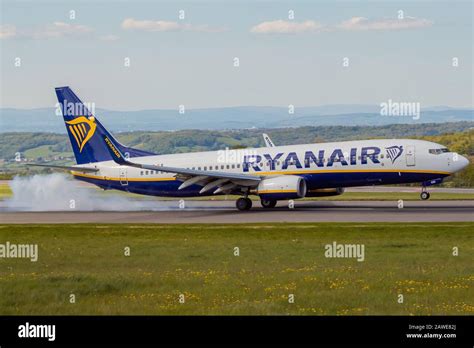 Ryanair Aeroplane Bristol Airport Hi Res Stock Photography And Images