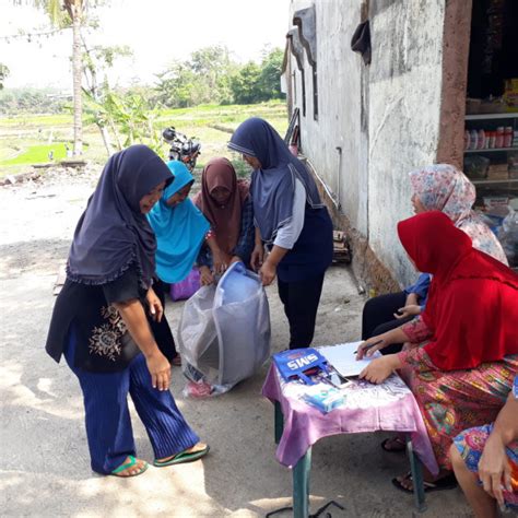 Bank Sampah Di Kampung KB Daun Makmur