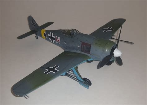 Focke Wulf Fw 190 Plastic Model Airplane Kit 1 48 Scale