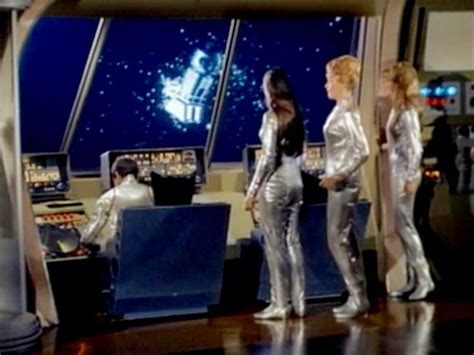 Lost In Space Season 3 Episode 1 The Condemned Of Space Lost In