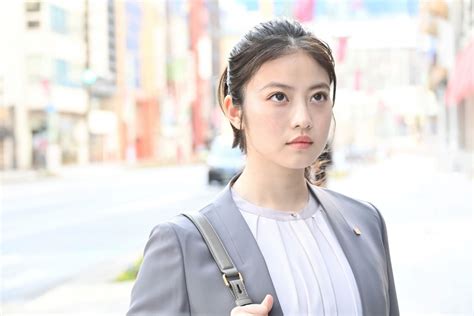 （写真）『花咲舞が黙ってない』第2話 “舞”今田美桜、情報漏洩問題の解決に奔走 ドラマ ニュース ｜クランクイン！