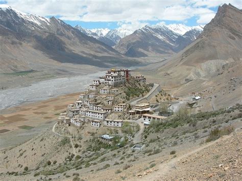 key monastery spiti valley   reach  time tips
