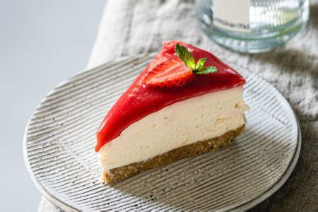 Erdbeer Rhabarber Cheesecake Fr Hlingshafte Mehlspeisen