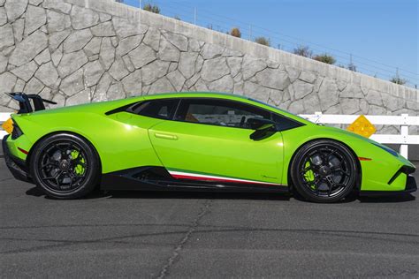 Twin Turbocharged 2018 Lamborghini Huracan Performante Spyder For Sale