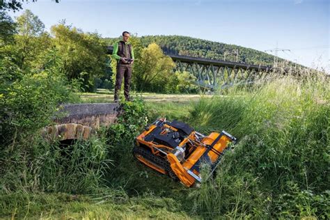 AS Motor AS 1000 OVIS RC ferngesteuerte Mähraupe Schlegelmäher hugar de