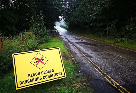 Rutland Water Beach And Aqua Park Closed Again Because Of Toxic Blue