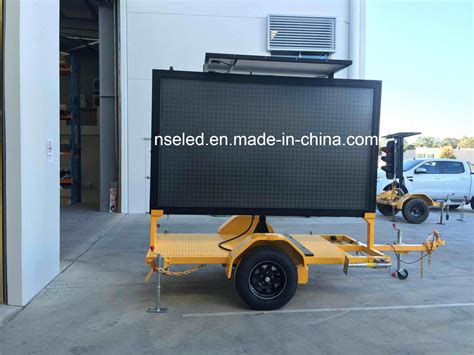 Solar LED Variable Message Sign Trailer China Variable Message Sign