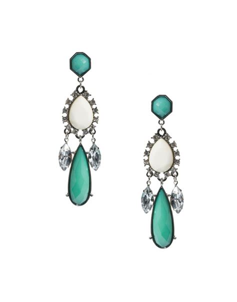 Amazing Designs Of Earrings With Faceted Jewels