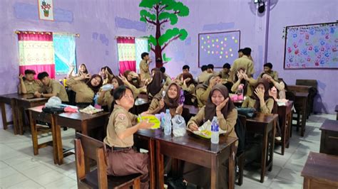 Sma Negeri Kotabumi Meriahkan Hari Gizi Nasional Ke Dengan Sarapan