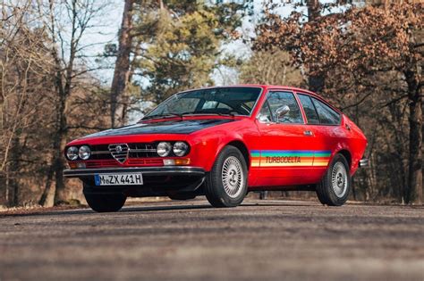 Alfa Alfetta Gtv Turbodelta Stradale Et Gr Pour Aller Chasser Les