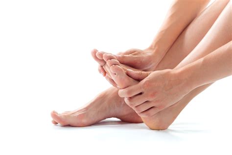 5 Monsoon Foot Care Tips For Healthy Feet Vedistry Blog