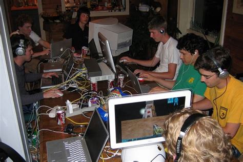 Lan Parties These Photos Celebrate The Golden Age Of Gaming Lan