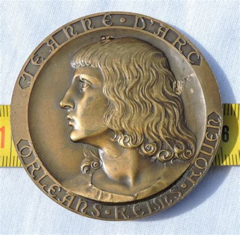 JEANNE D ARC CROISEUR ECOLE MEDAILLON BRONZE années 1930 EUR