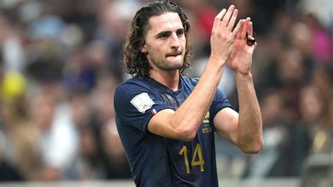 Barcelona Plan To Launch Talks With Juventus Star Adrien Rabiot