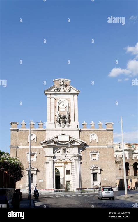 Roma Italia Porta Pia Que Es Una Antigua Puerta De La Muralla