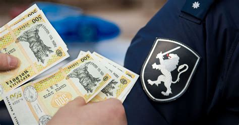 Полицейские обвиняются в вымогательстве денег у ромов