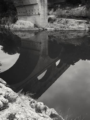 Reflets Pont Du Gard Jean Yves Minet Flickr