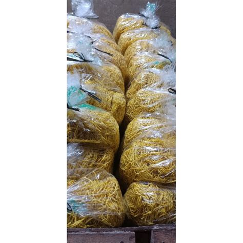 Jual Mie Kuning Bulat Dan Pipih Padang 500g Shopee Indonesia