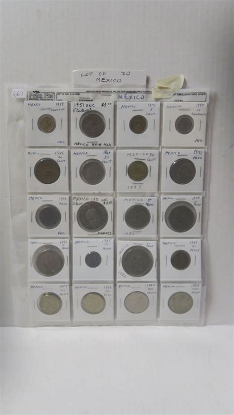 Lot of 20 old Mexican Coins. Includes centavo, 5 centavos, 10 centavos ...