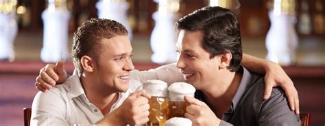 15 Types De Hauts Que Vous Rencontrez Au Bar Gay
