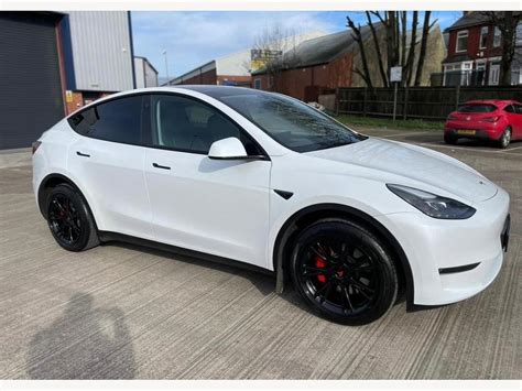 Used Tesla Model Y Suv Dual Motor Long Range Auto 4wde 5dr In