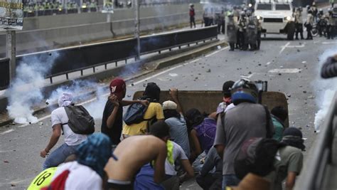 Al Menos 17 Heridos En Venezuela Tras Una Nueva Protesta De La Oposición