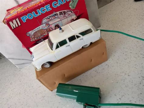 Marx Ford Zephyr Mkii Farnham Estate Police Car Boxed