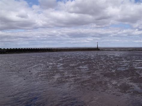 Groyne On Cleethorpes Beach J Hannan Briggs Geograph Britain And