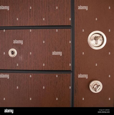 how to open door locks with a hole