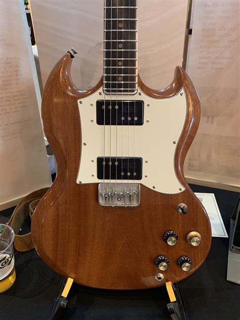 Gletty Guitars Interview Du Luthier Alexandre Gletty Montreux