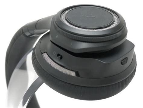 Plantronics BackBeat Pro Reviews Pros And Cons TechSpot